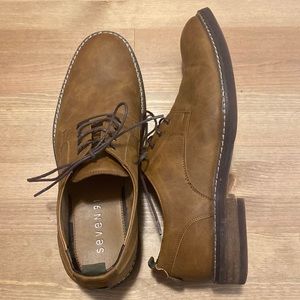 Men’s brown/tan dress shoes